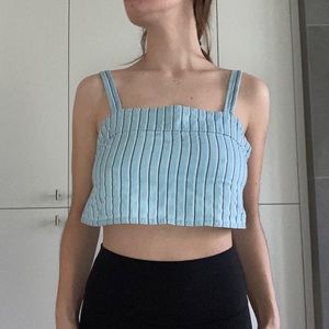 Aritzia flowy cropped tank top